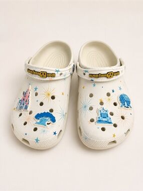 Crocs - Disney World Park Icons - W8